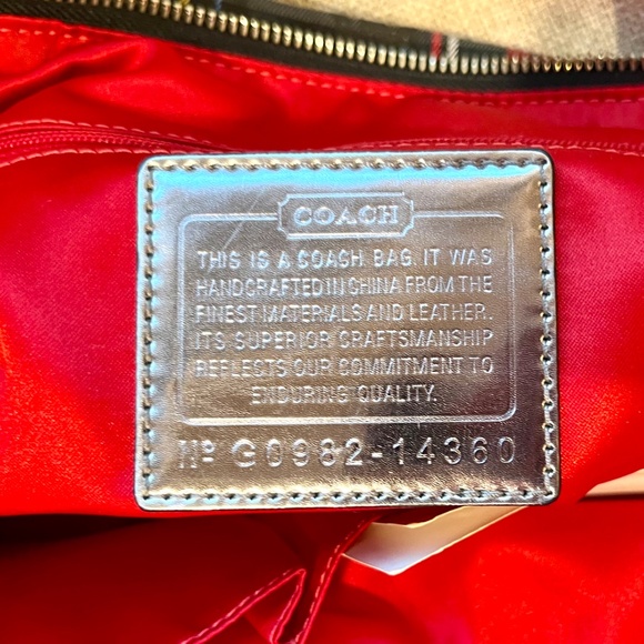 Coach Poppy Glam Tartan Plaid Large red & black Tote. Double Front Zipper - Picture 4 of 16